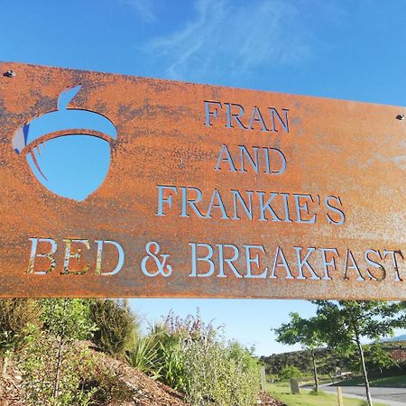Fran And Frankie'S Bed & Breakfast Luggate Exteriör bild